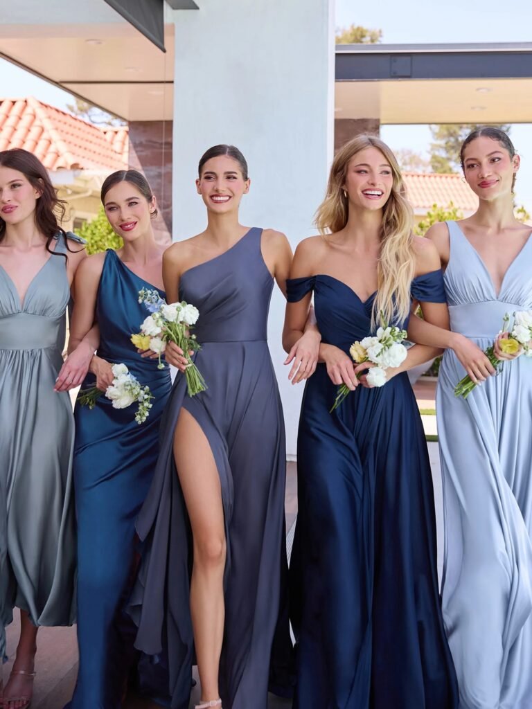 blautoene-abschlusskleid-guide-Boutique-Bromelia